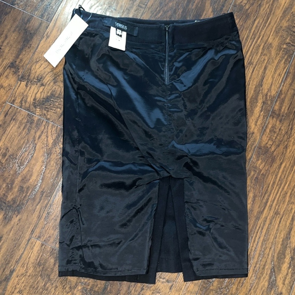 Versace Versus Skirt - Picture 4 of 10